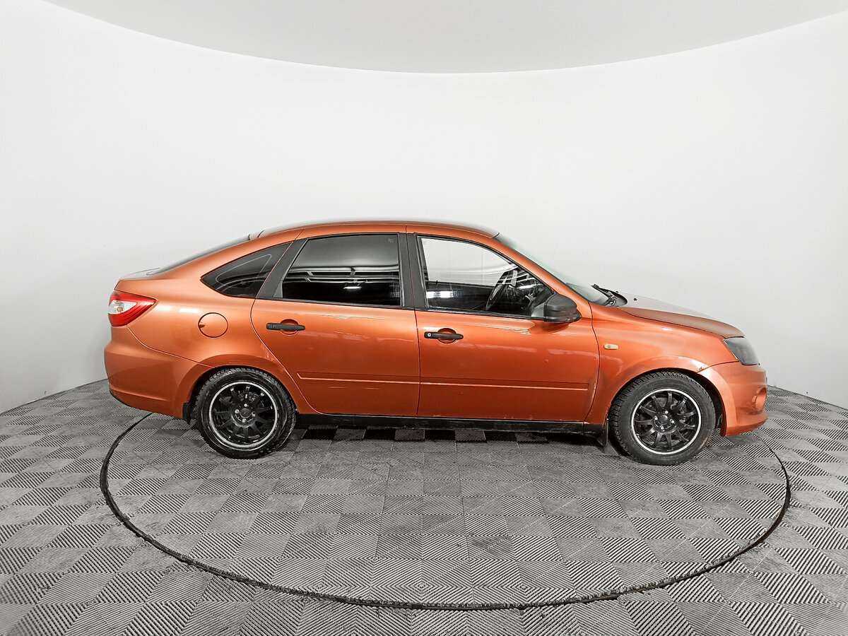 Lada (ВАЗ) Granta, 2015 - фото №4